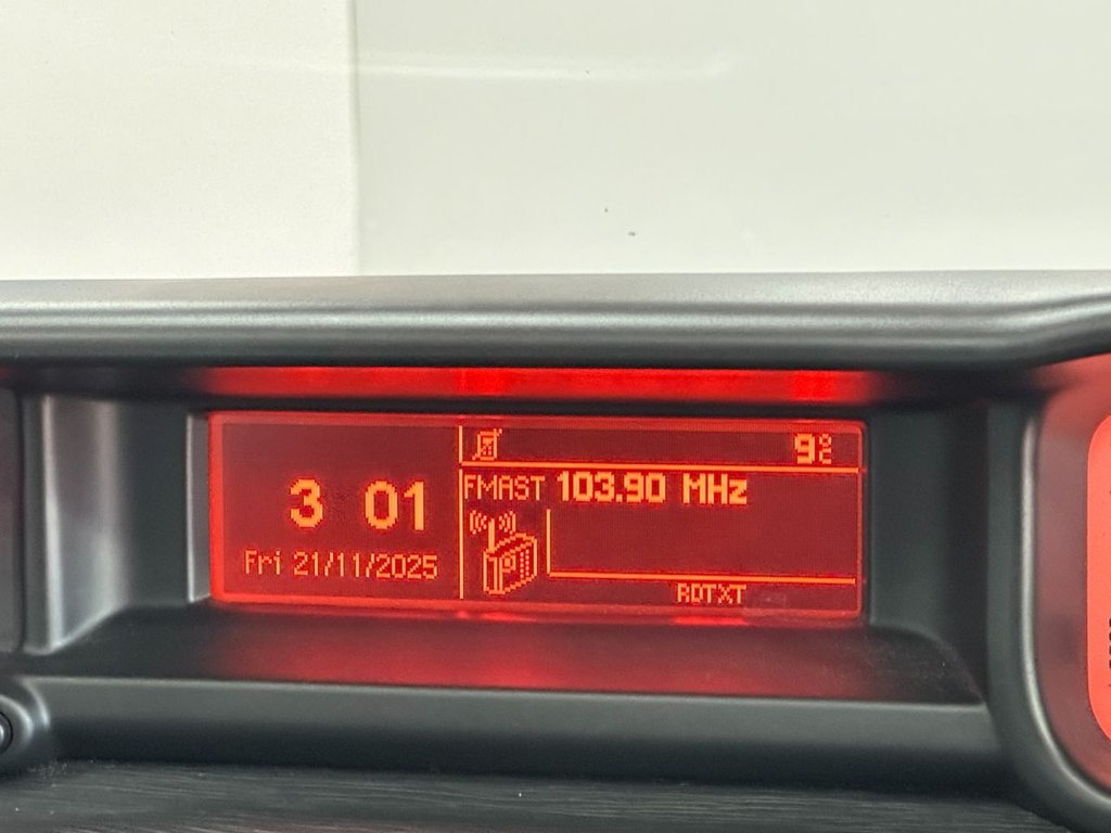 Used Citroen C3 Picasso 2016 for sale - 77152973: Photo 27