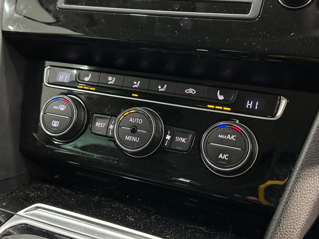 Used Volkswagen Passat 2016 for sale - 77031099: Photo 24