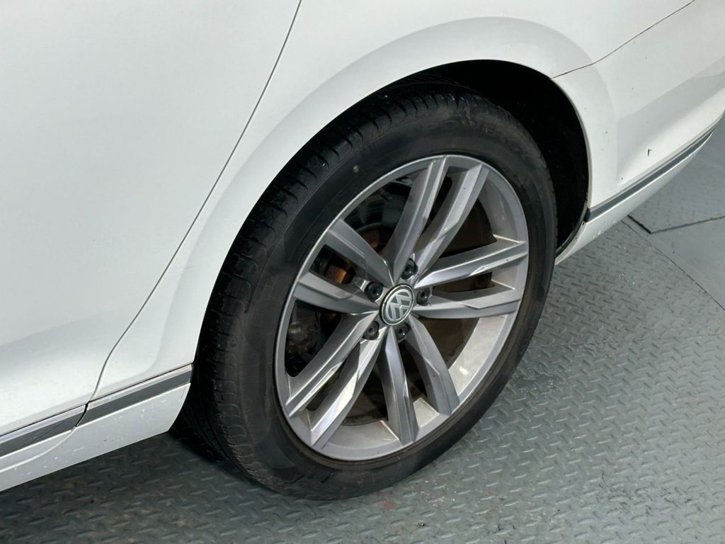 Used Volkswagen Passat 2016 for sale - 77031099: Photo 32