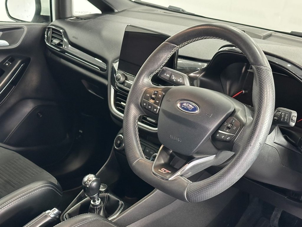 Used Ford Fiesta 2018 for sale - 76303964: Photo 15