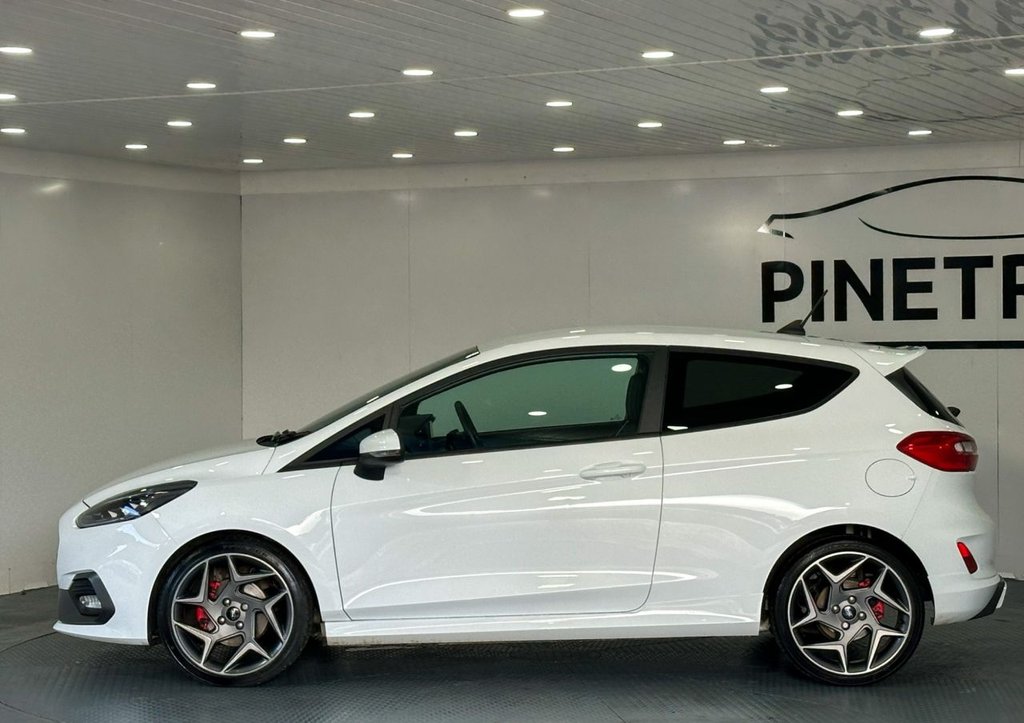 Used Ford Fiesta 2018 for sale - 76303964: Photo 5