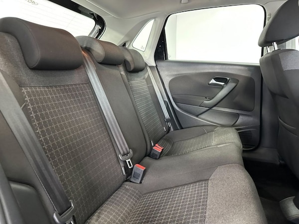 Used Volkswagen Polo 2015 for sale - 76147966: Photo 22