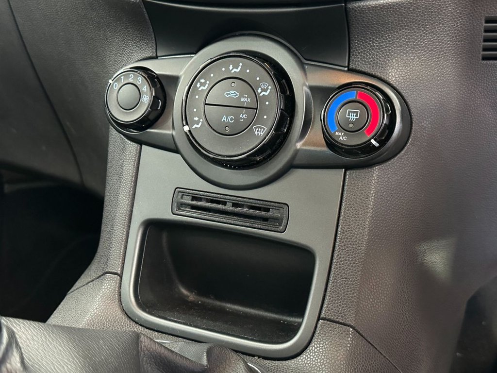 Used Ford Fiesta 2014 for sale - 76147979: Photo 22