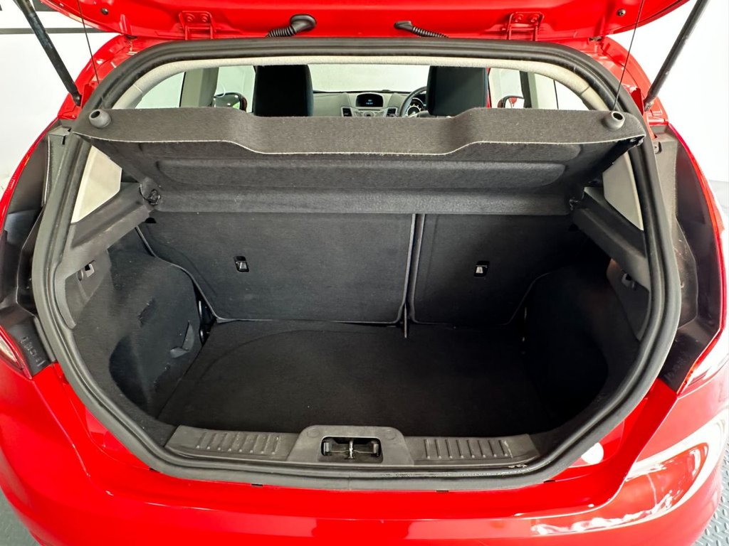 Used Ford Fiesta 2014 for sale - 76147979: Photo 26