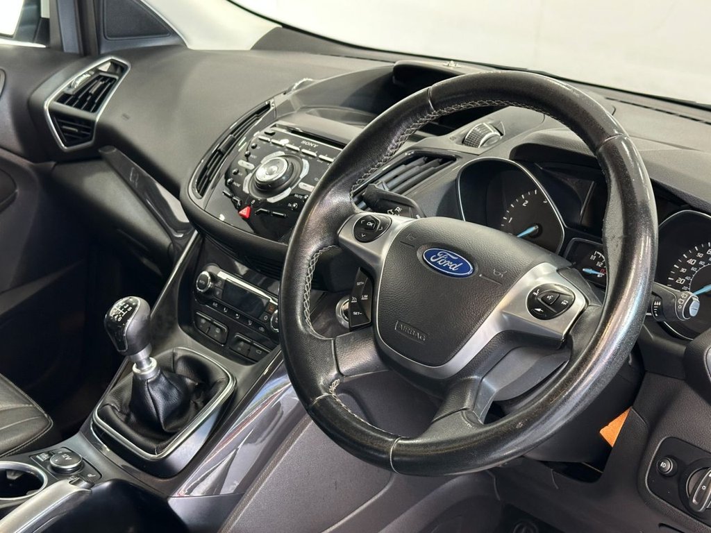 Used Ford Kuga 2015 for sale - 76061837: Photo 17