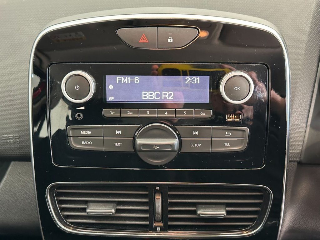 Used Renault Clio 2016 for sale - 76345901: Photo 28