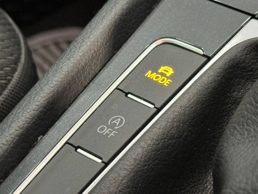 Used Volkswagen Golf 2020 for sale - 76039072: Photo 25