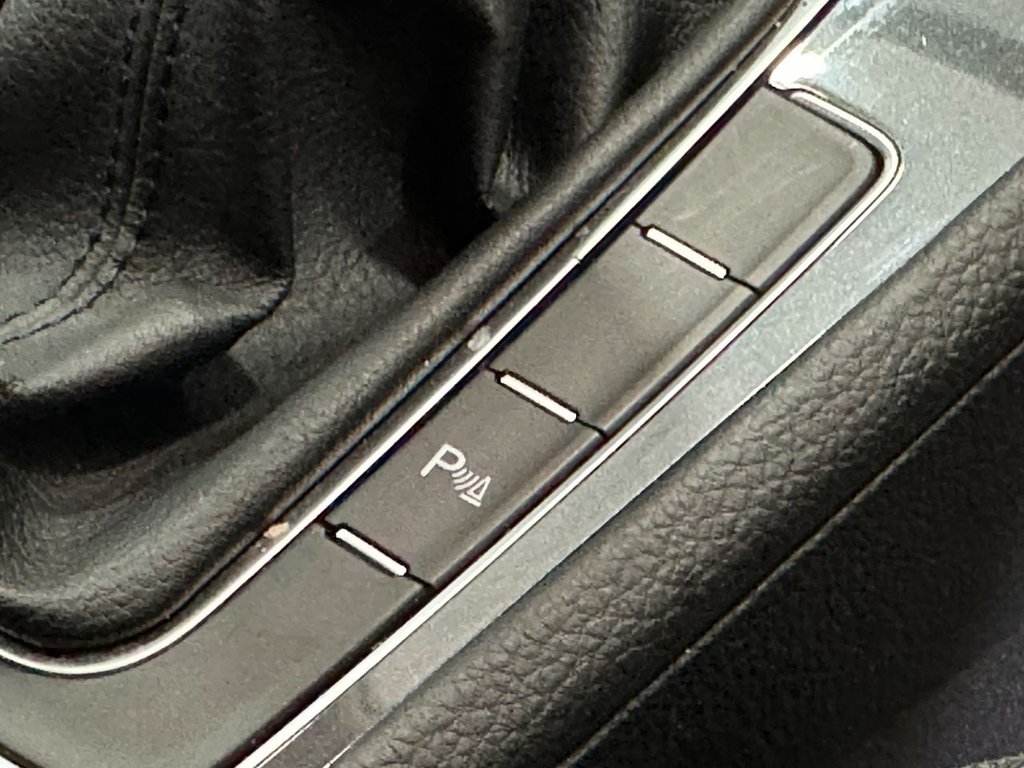 Used Volkswagen Golf 2020 for sale - 76039072: Photo 26