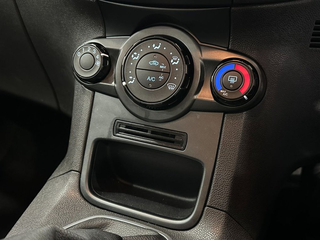 Used Ford Fiesta 2014 for sale - 77521437: Photo 24