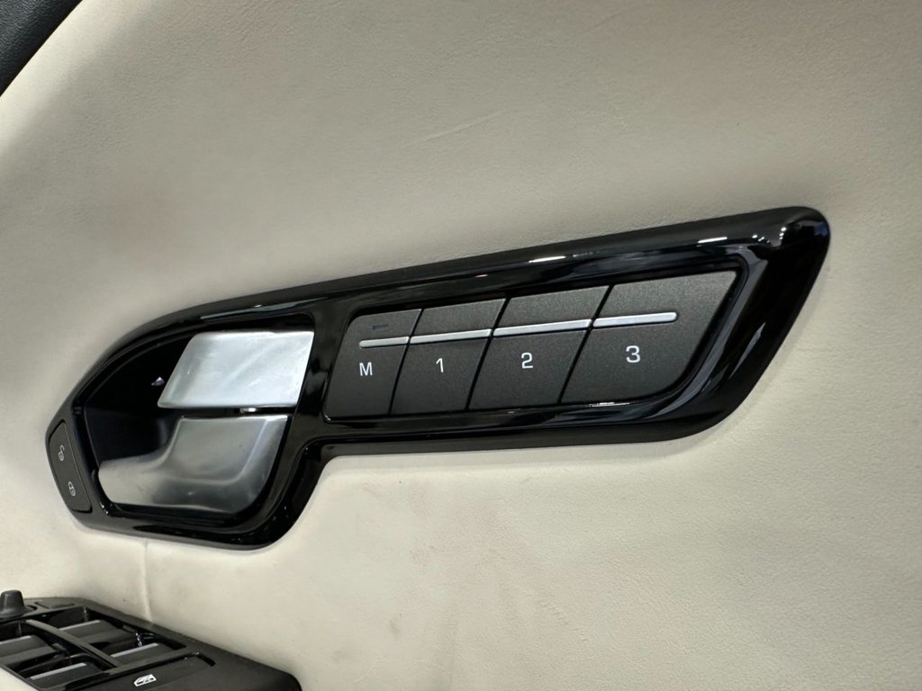 Used Land Rover Range Rover Evoque 2016 for sale - 77680804: Photo 19