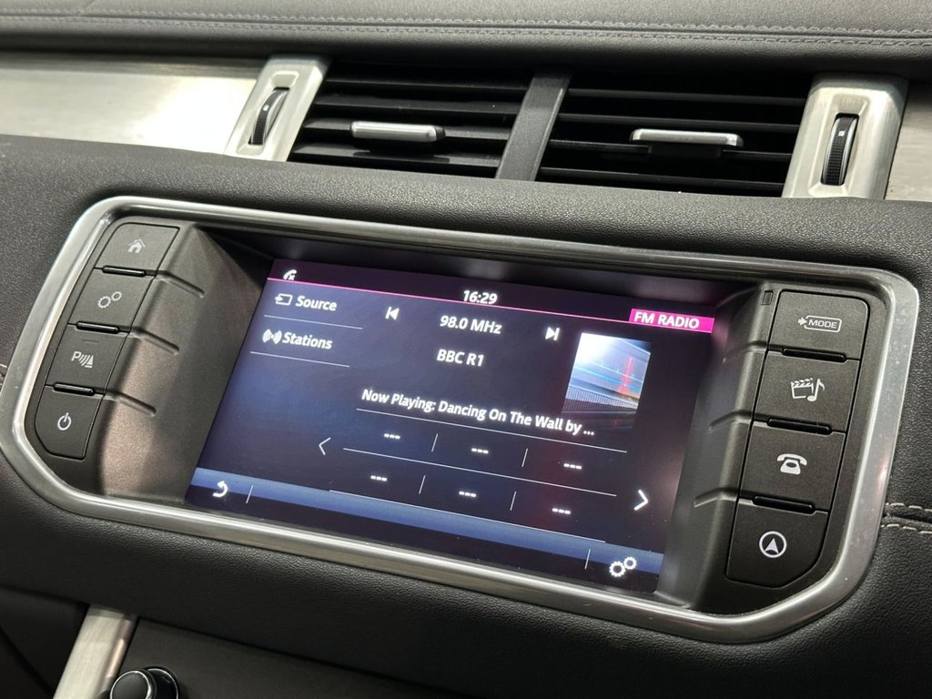 Used Land Rover Range Rover Evoque 2018 for sale - 77680783: Photo 32