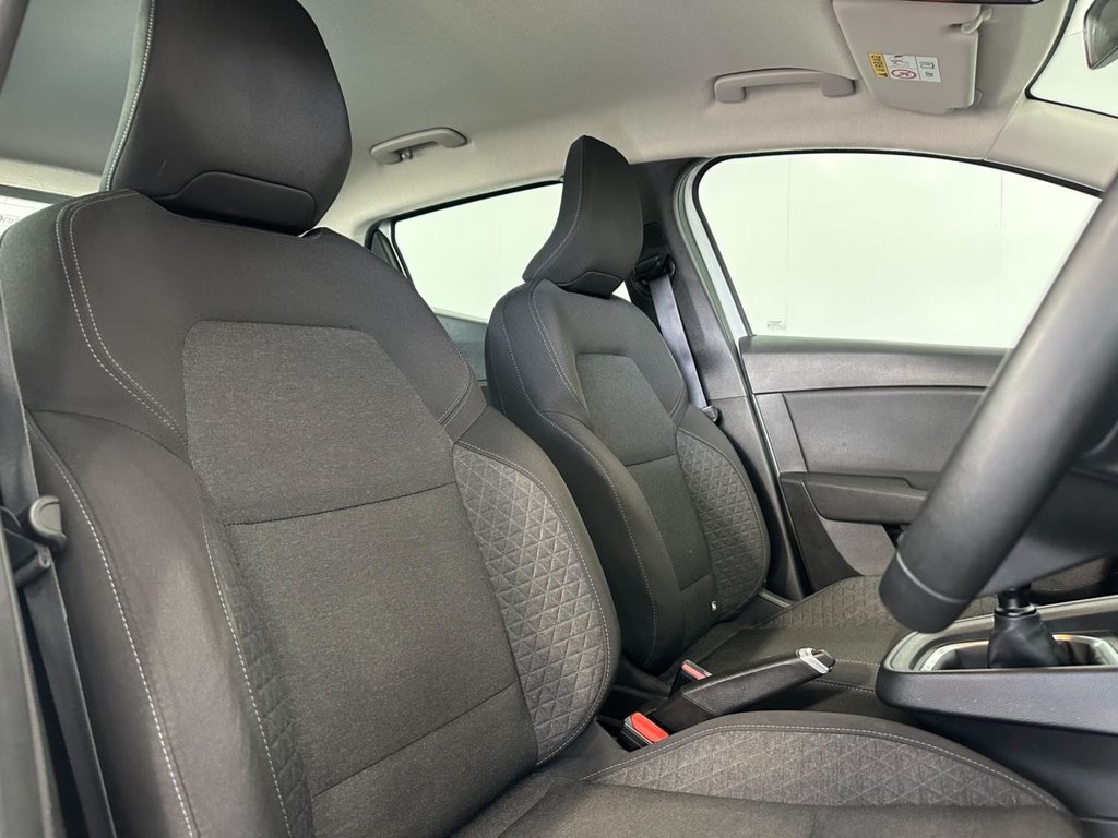 Used Renault Clio 2020 for sale - 76038600: Photo 19