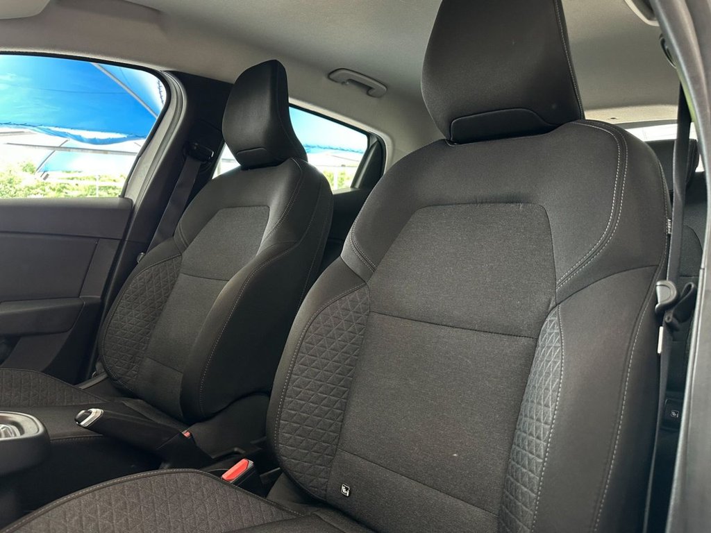 Used Renault Clio 2020 for sale - 76038600: Photo 22