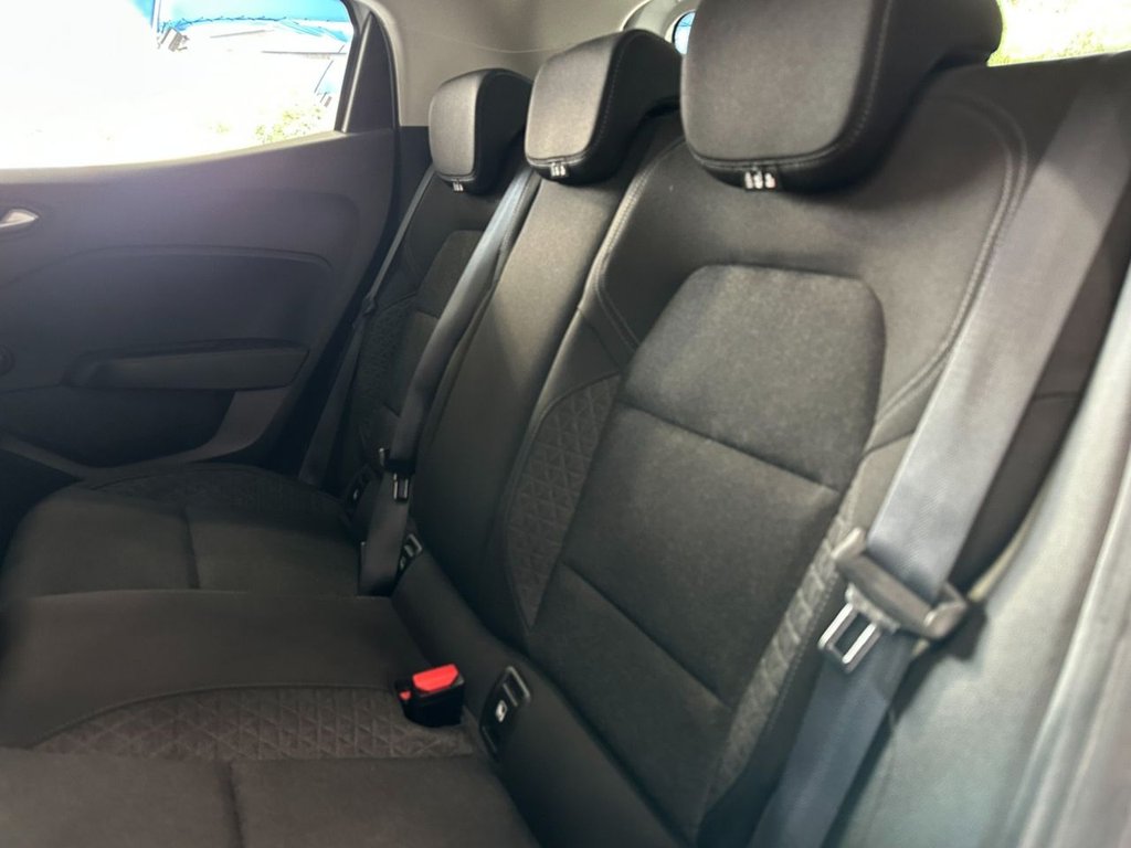 Used Renault Clio 2020 for sale - 76038600: Photo 24