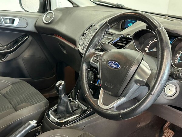 Used Ford Fiesta 2015 for sale - 76048163: Photo 17
