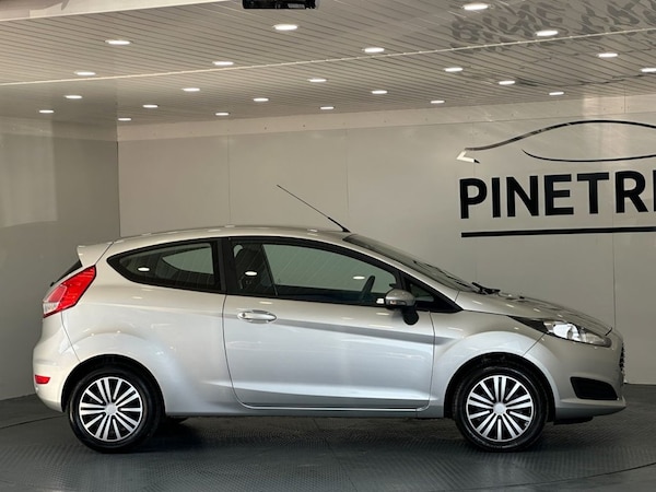 Used Ford Fiesta 2015 for sale - 76048544: Photo 6