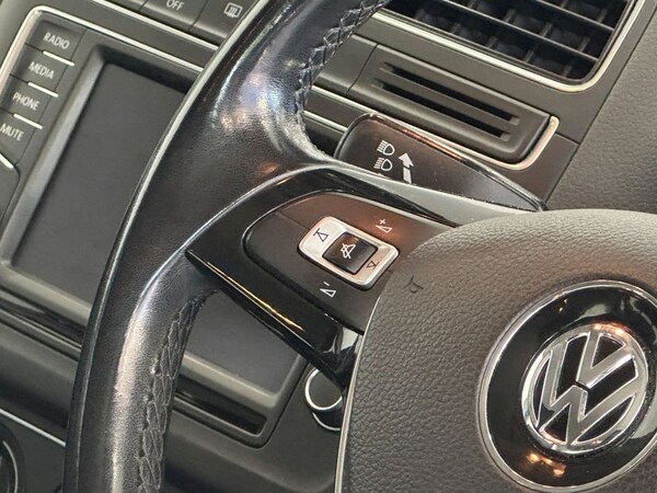 Used Volkswagen Polo 2015 for sale - 76080904: Photo 14