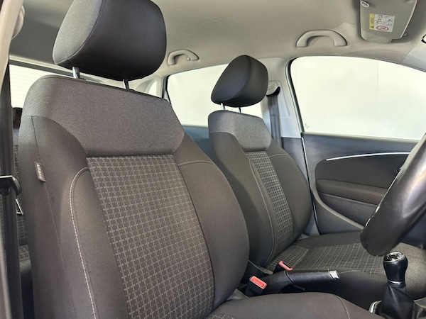 Used Volkswagen Polo 2015 for sale - 76080904: Photo 17