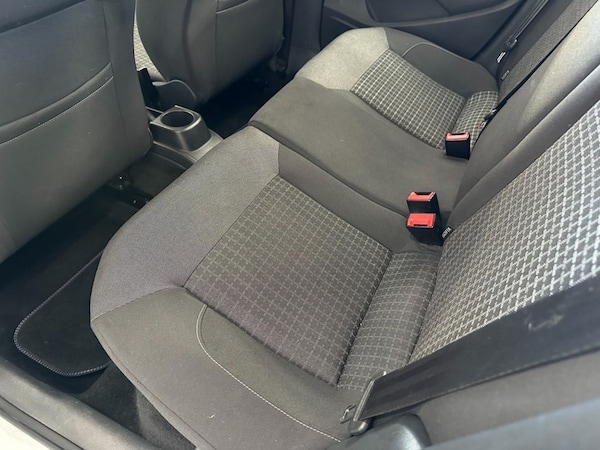 Used Volkswagen Polo 2015 for sale - 76080904: Photo 22