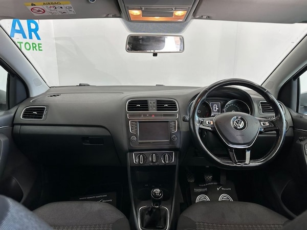Used Volkswagen Polo 2015 for sale - 76080904: Photo 24
