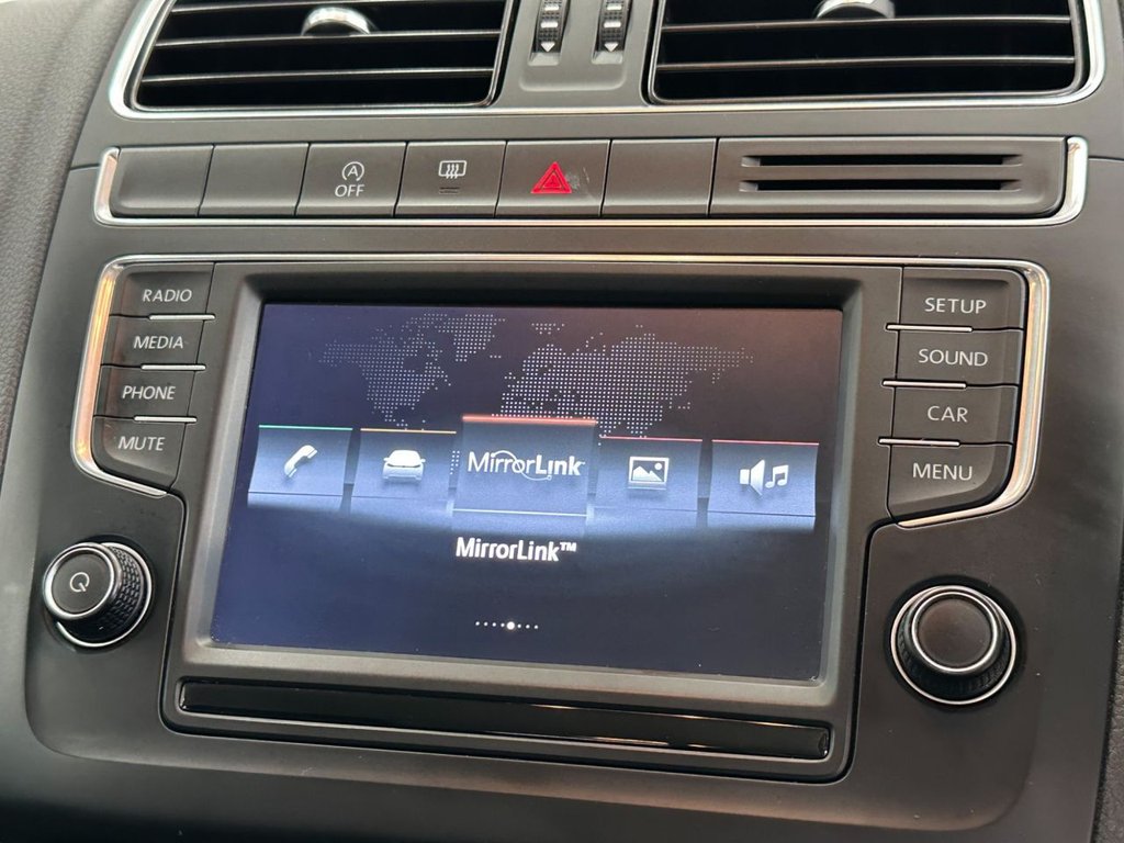 Used Volkswagen Polo 2015 for sale - 76080904: Photo 32