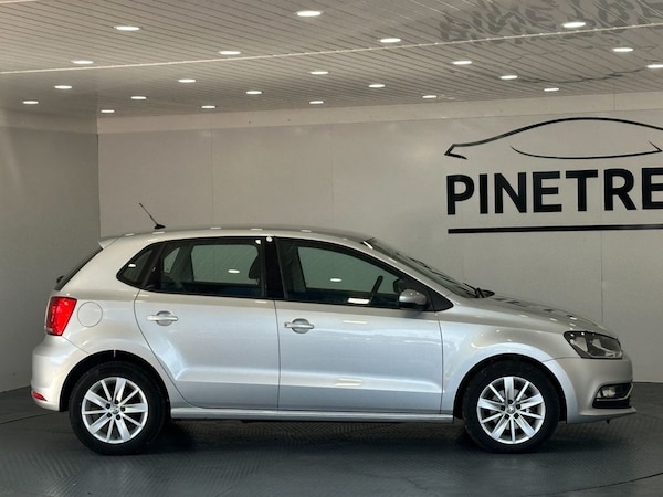 Used Volkswagen Polo 2015 for sale - 76080904: Photo 6