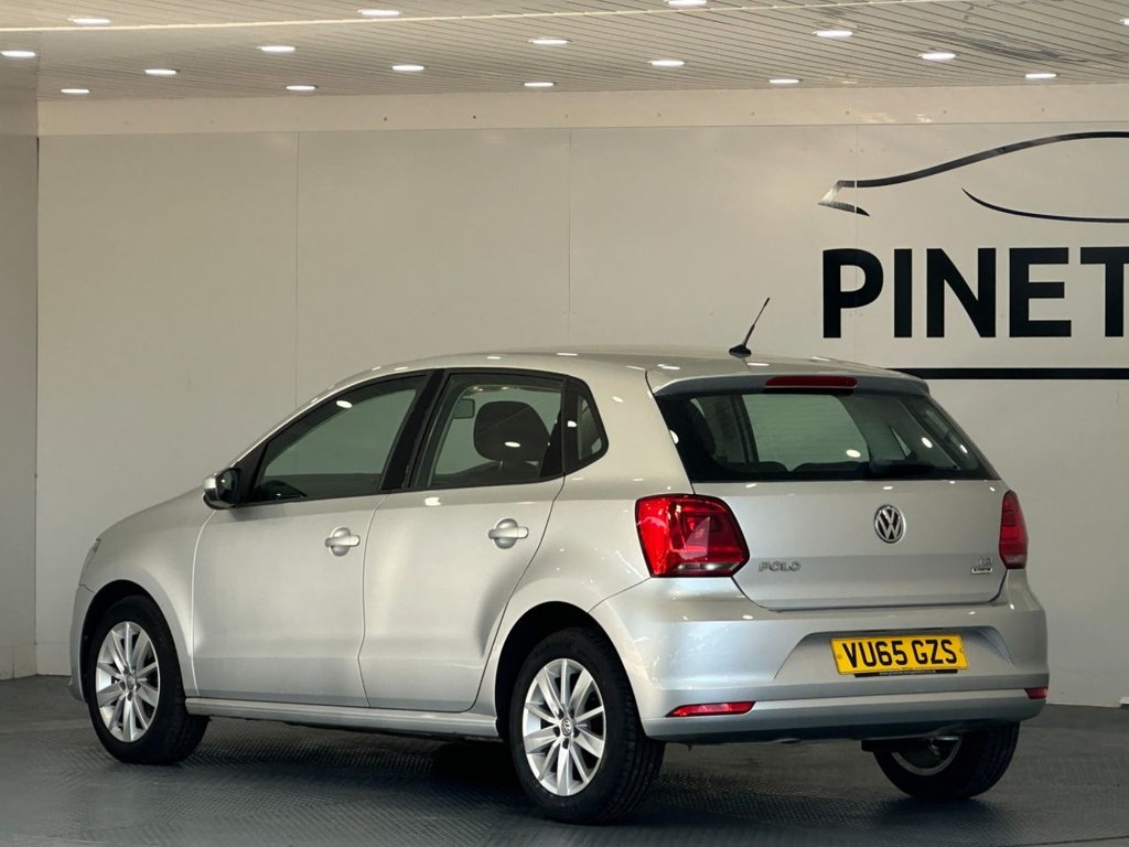 Used Volkswagen Polo 2015 for sale - 76080904: Photo 9