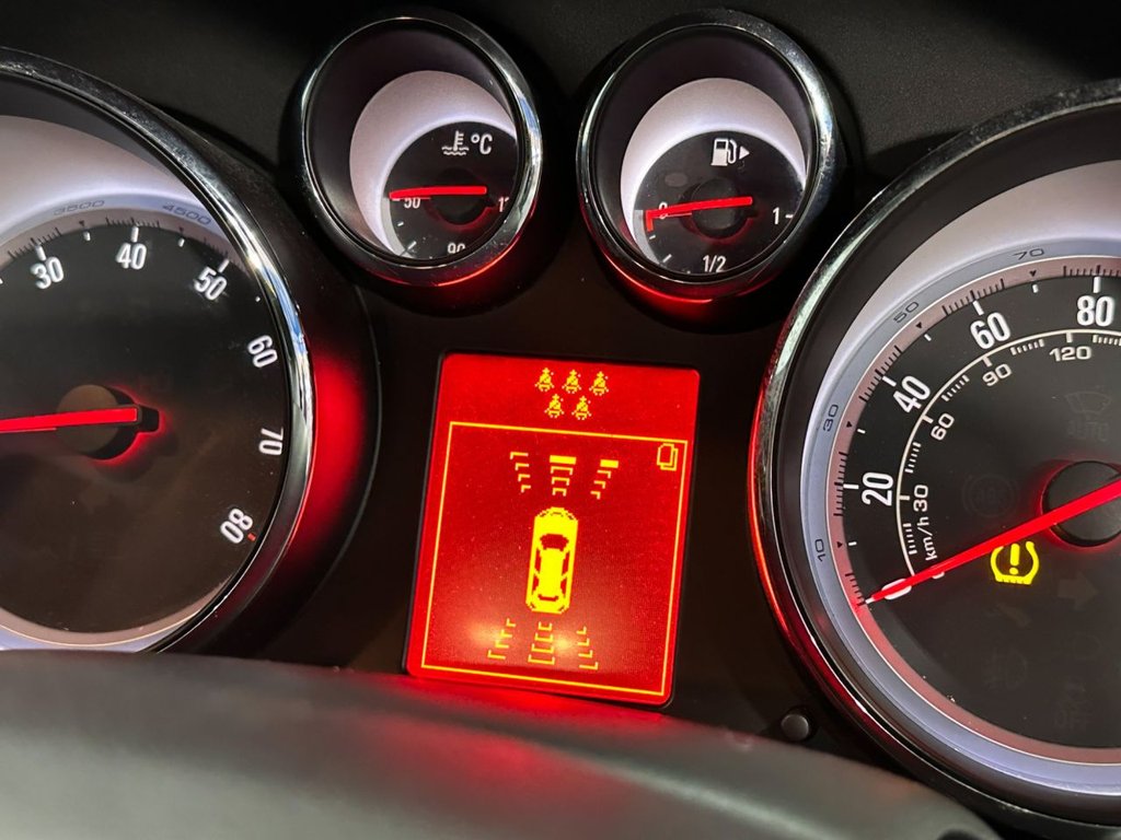 Used Vauxhall Zafira 2016 for sale - 77835168: Photo 35