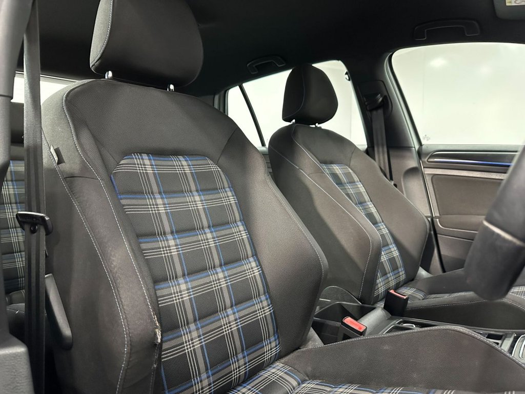 Used Volkswagen Golf 2018 for sale - 76711479: Photo 18