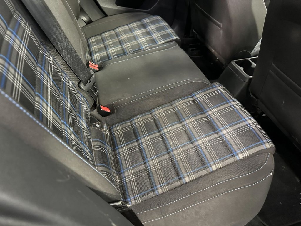 Used Volkswagen Golf 2018 for sale - 76711479: Photo 19