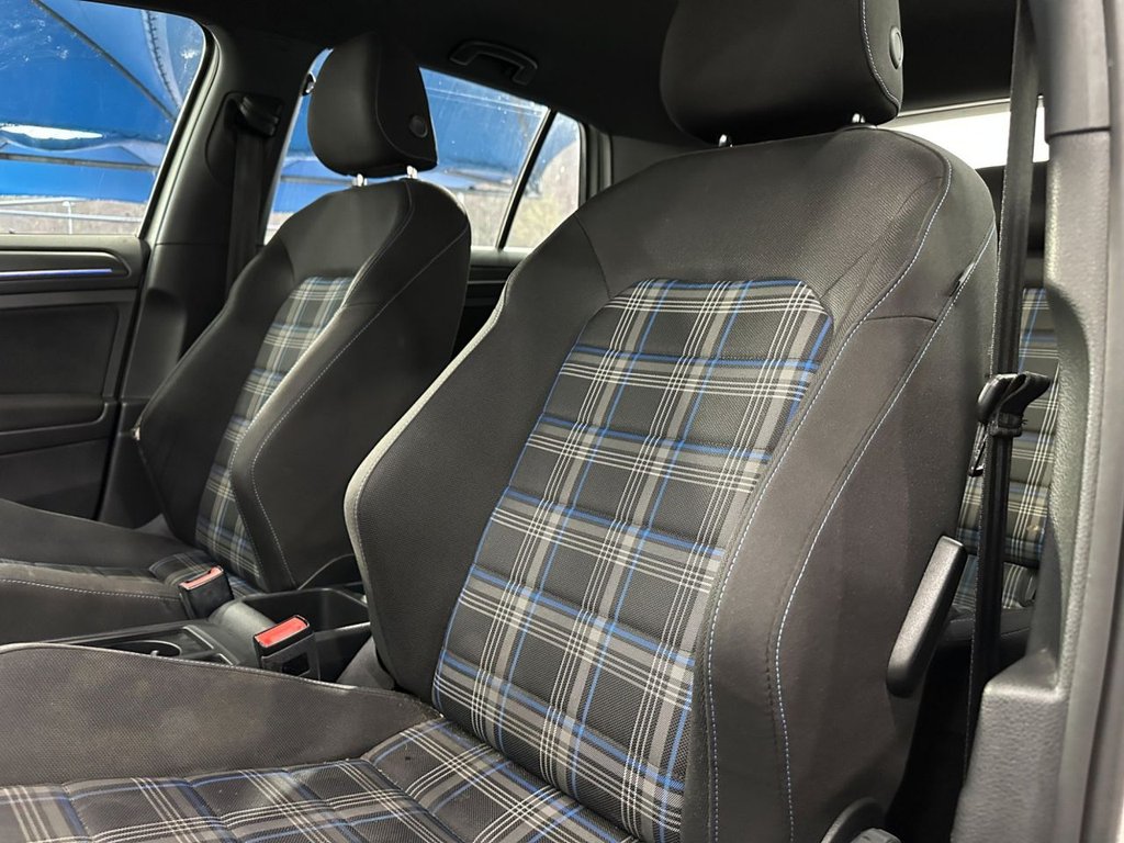 Used Volkswagen Golf 2018 for sale - 76711479: Photo 21