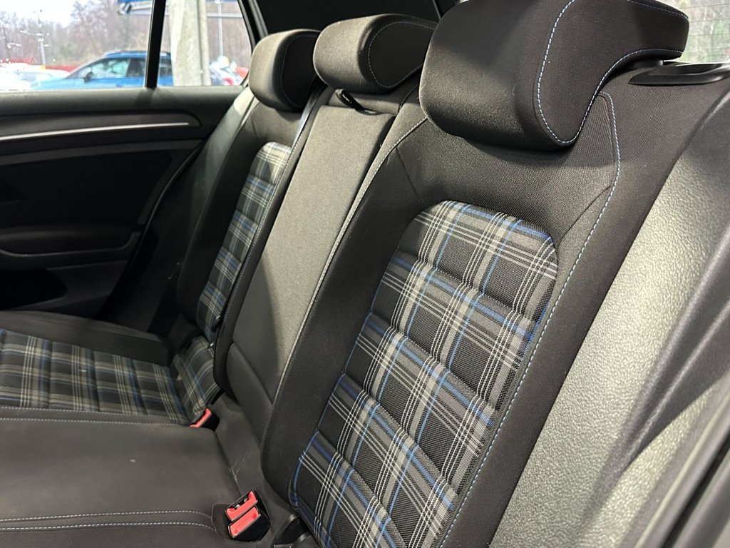Used Volkswagen Golf 2018 for sale - 76711479: Photo 23