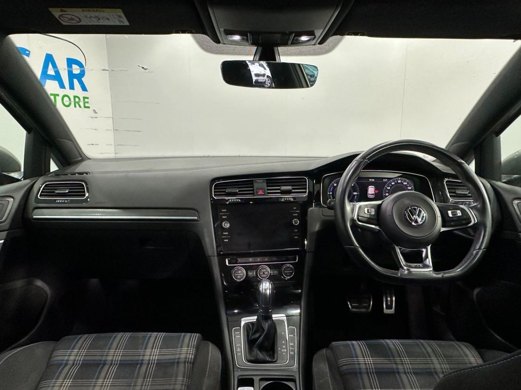 Used Volkswagen Golf 2018 for sale - 76711479: Photo 24