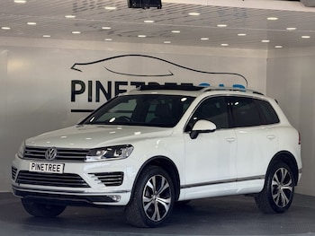 Used Volkswagen Touareg 2016 for sale - 75560108: Photo