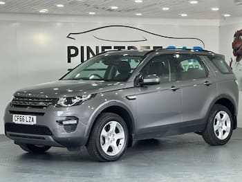 Used Land Rover Discovery Sport 2016 for sale - 79818384: Photo