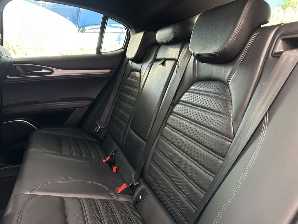 Used Alfa Romeo Stelvio 2017 for sale - 76039139: Photo 27