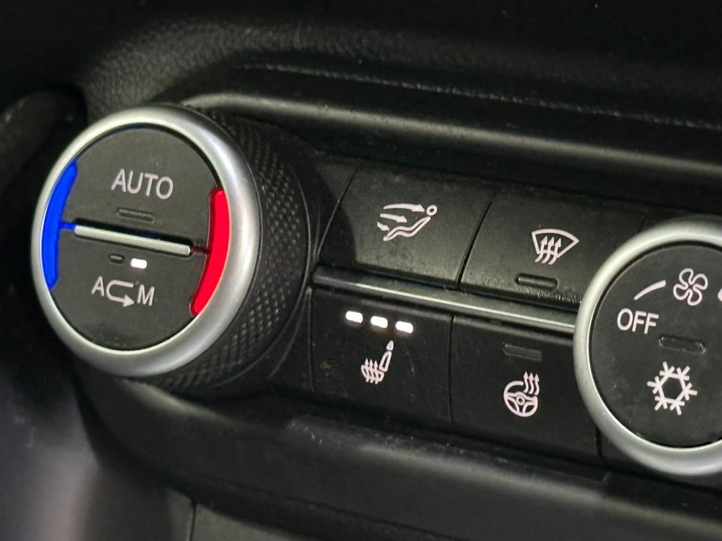 Used Alfa Romeo Stelvio 2017 for sale - 76039139: Photo 32