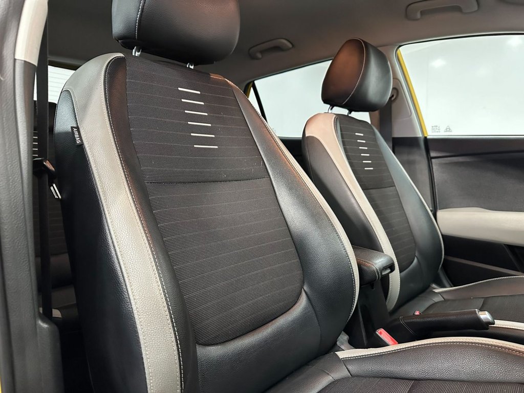 Used Kia Stonic 2018 for sale - 77212794: Photo 19