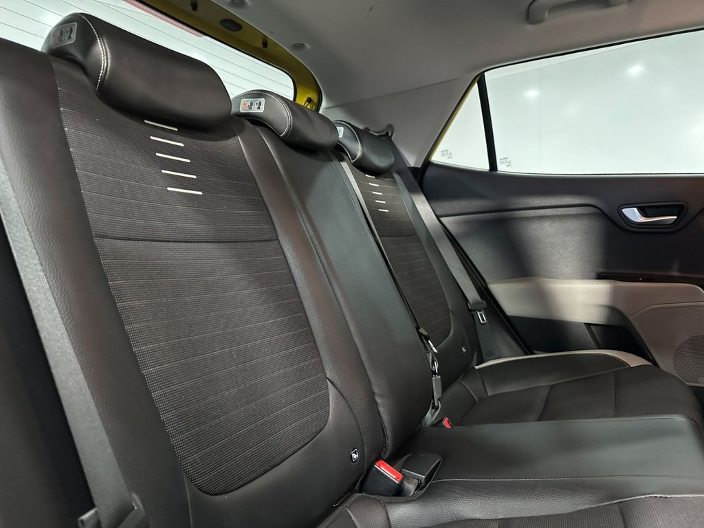 Used Kia Stonic 2018 for sale - 77212794: Photo 21