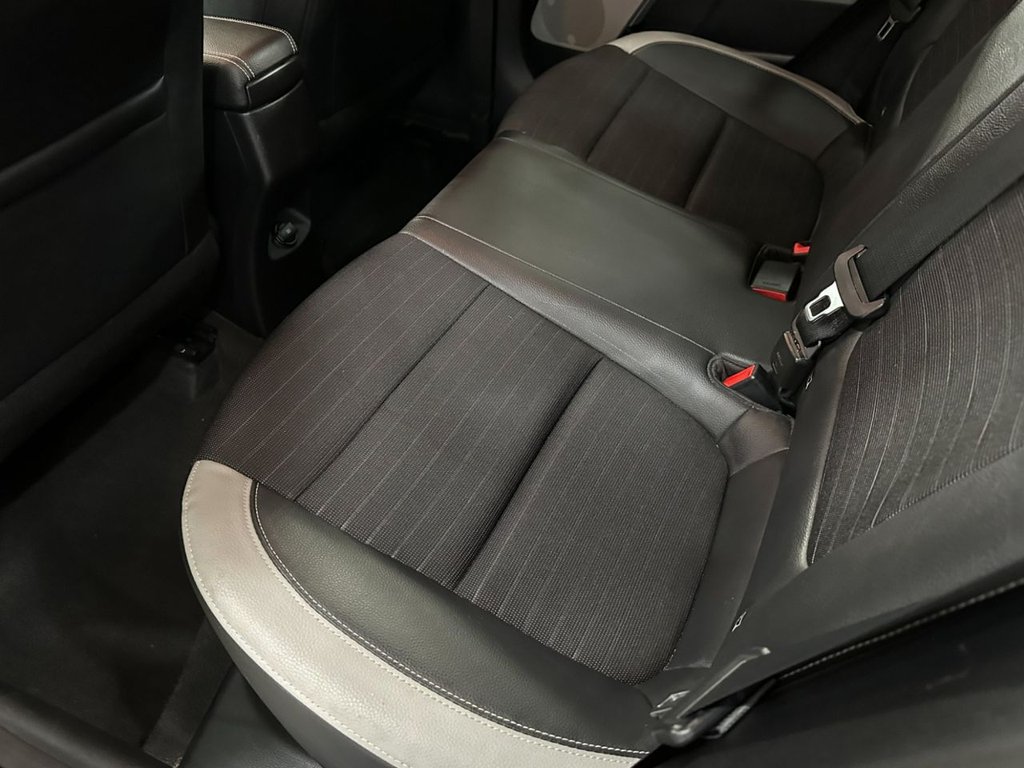 Used Kia Stonic 2018 for sale - 77212794: Photo 23