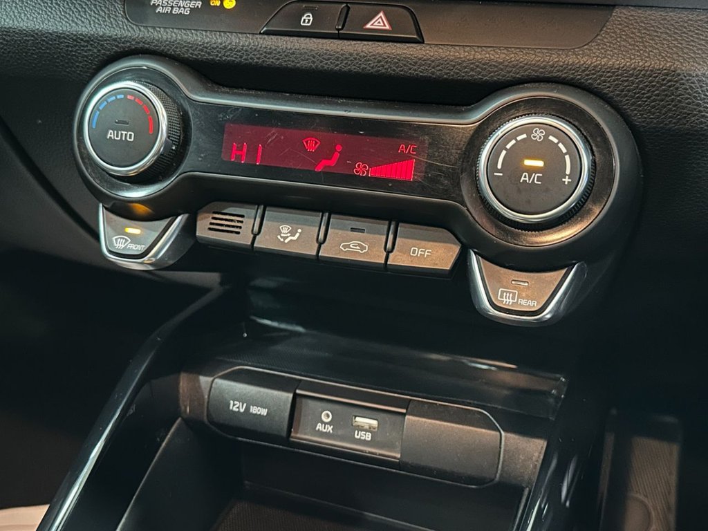 Used Kia Stonic 2018 for sale - 77212794: Photo 29