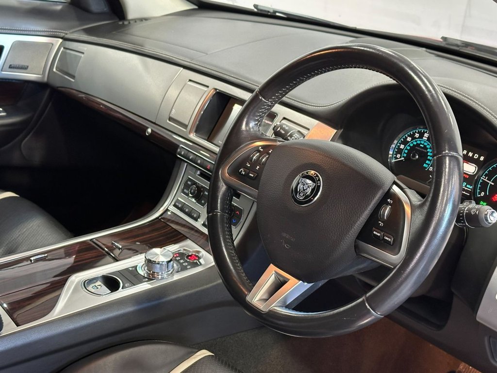 Used Jaguar XF 2015 for sale - 77534748: Photo 15