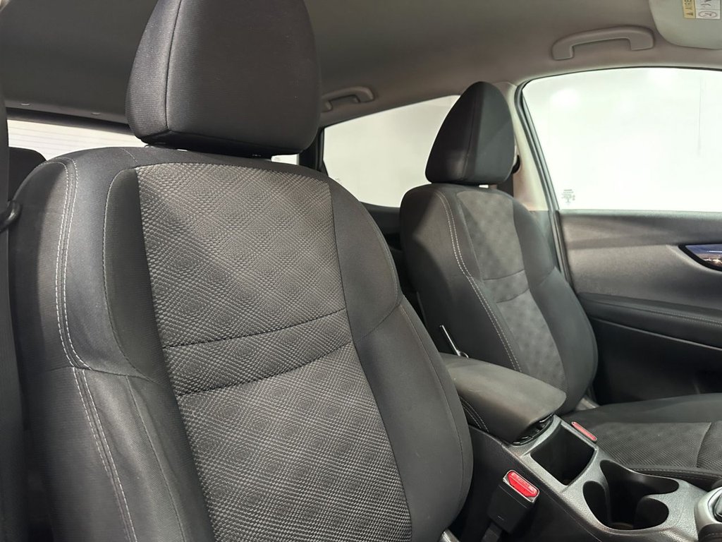 Used Nissan Qashqai 2017 for sale - 76345894: Photo 21