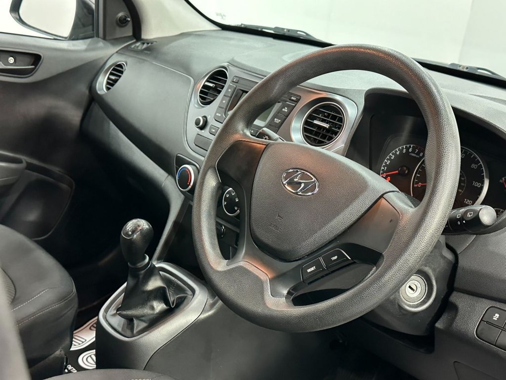 Used Hyundai i10 2019 for sale - 76303948: Photo 15