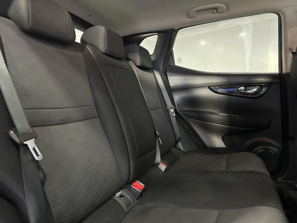 Used Nissan Qashqai 2017 for sale - 77407749: Photo 23