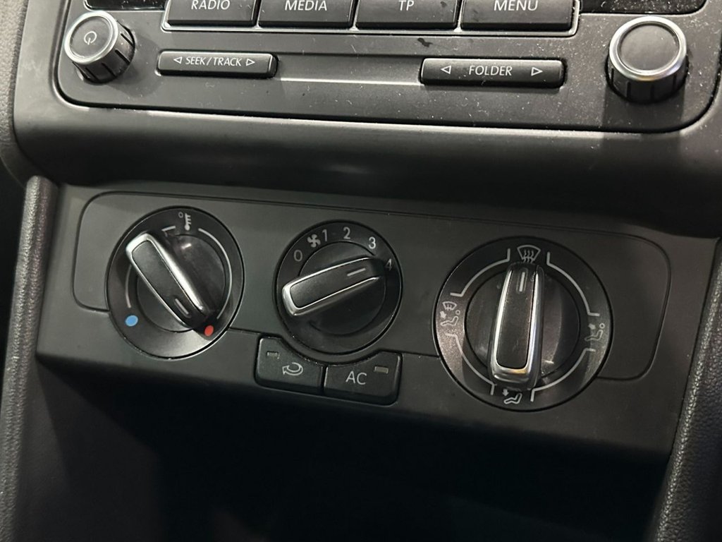 Used Volkswagen Polo 2011 for sale - 77654505: Photo 25