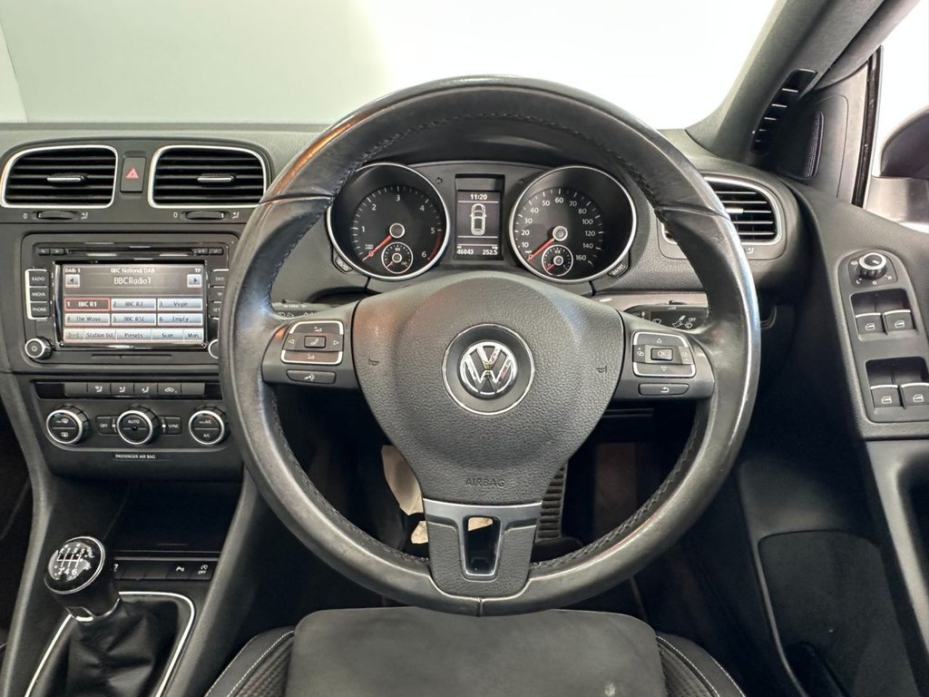 Used Volkswagen Golf 2015 for sale - 77384490: Photo 25