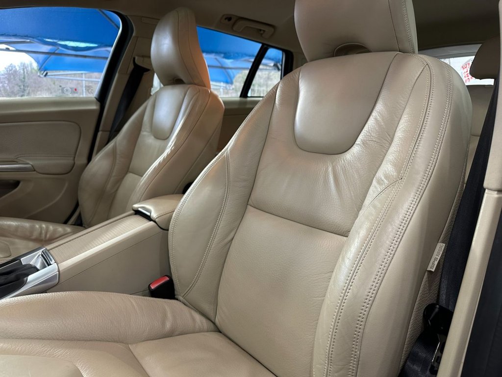 Used Volvo V60 2013 for sale - 77250698: Photo 25