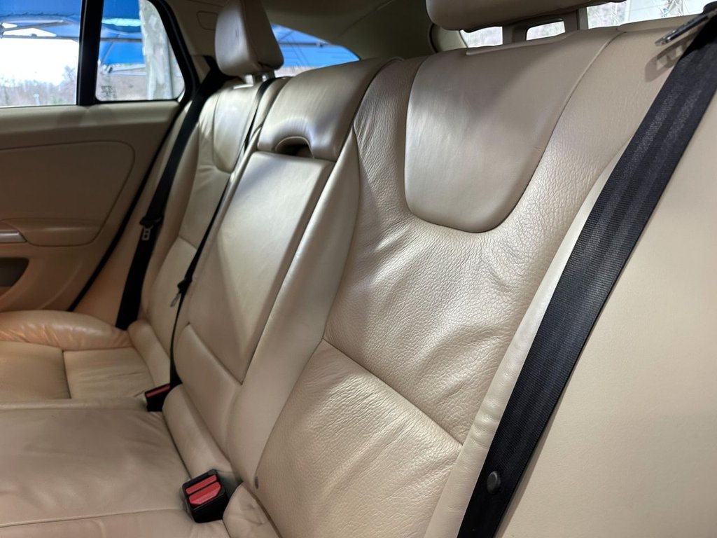 Used Volvo V60 2013 for sale - 77250698: Photo 27