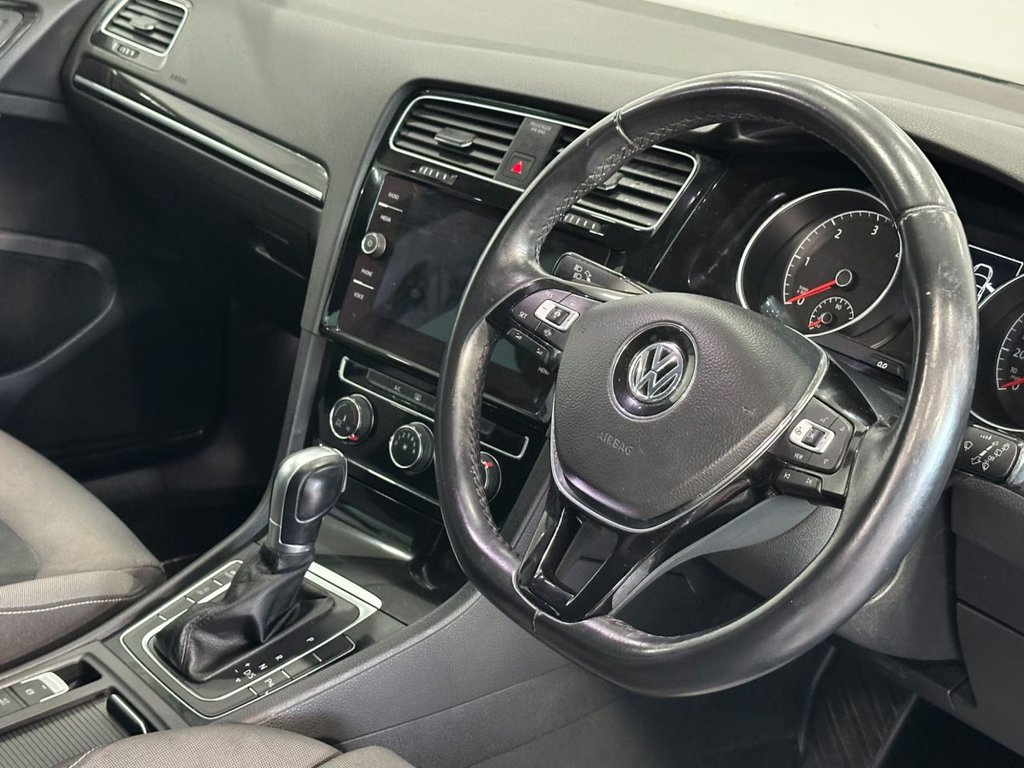 Used Volkswagen Golf 2019 for sale - 76119300: Photo 18